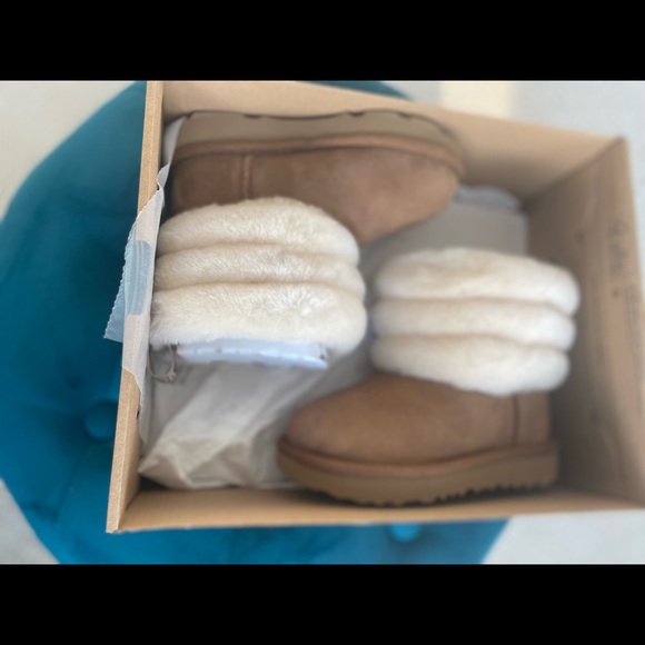 New in box Fur Chestnut UGG Boots - Girls 8T - Picture 3 of 5